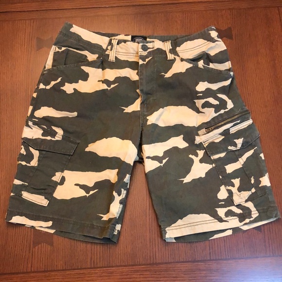 berkley jensen cargo shorts